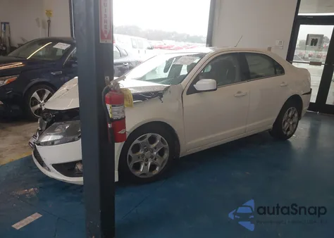 2011 Ford Fusion Se z USA, uszkodzony, nr VIN 3FAHP0HA6BR210266